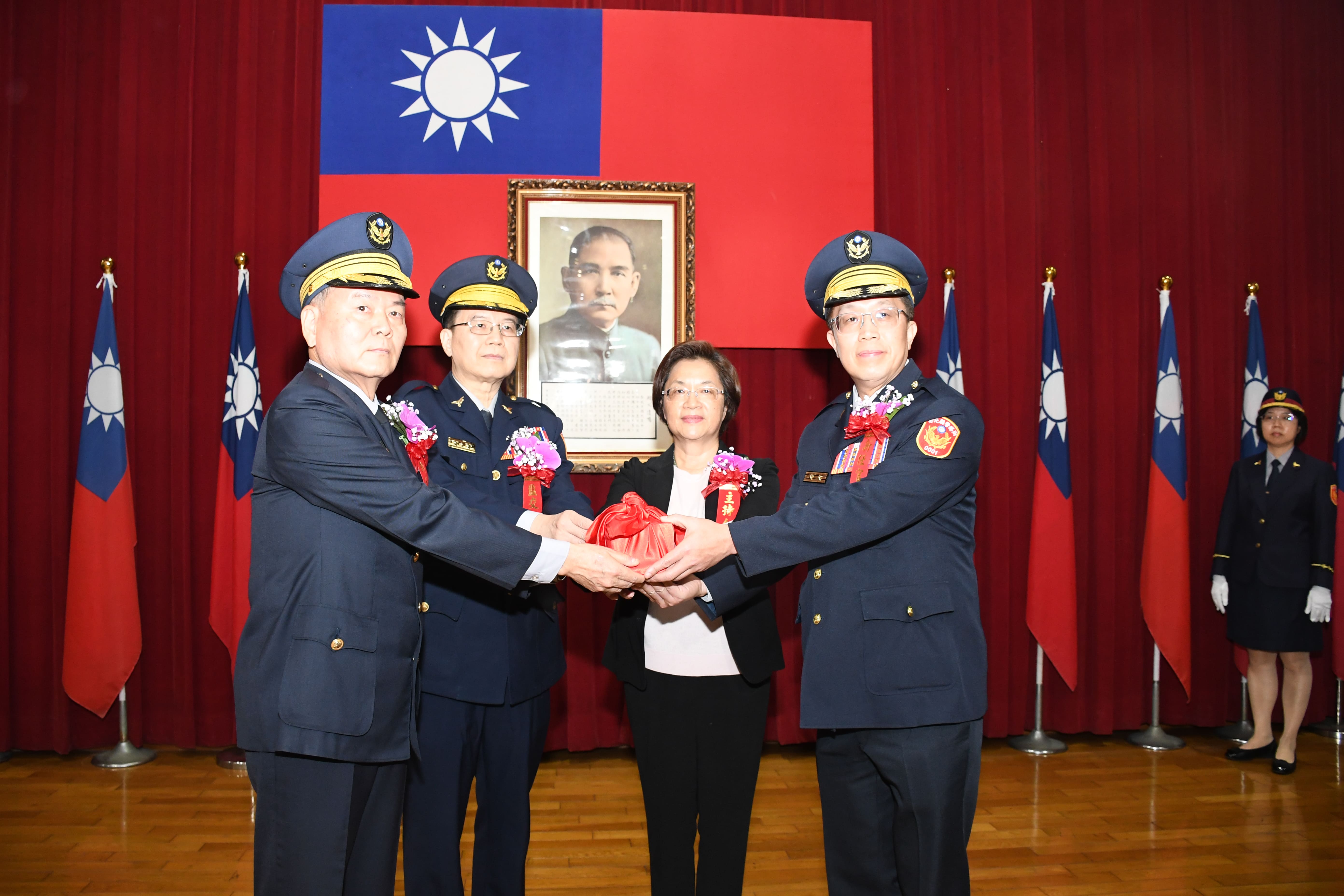 彰化縣警察局舉行卸、新任局長交接典禮